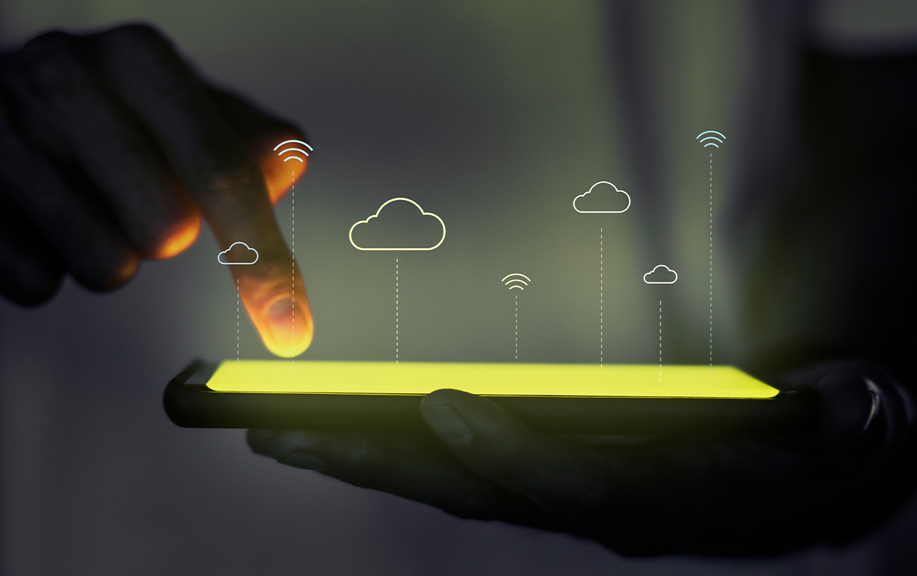 IoT connected smart city network with real-time device communication
