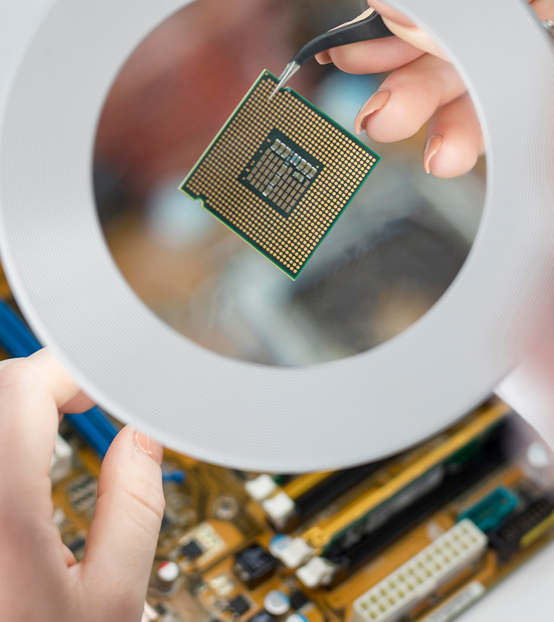 PCB assembly and electronic component soldering during circuit board development